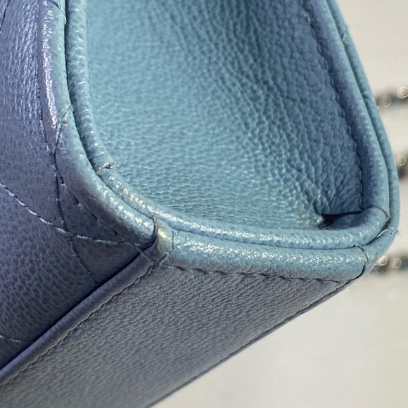 CHANEL Caviar Phone Case or Crossbody Bag - Picture 11 of 16